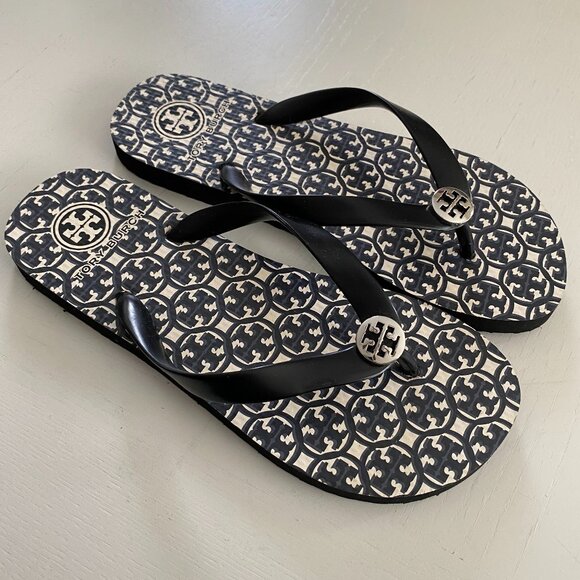 NEW Tory Burch Black Black and Cream Patterned Flip Flops Size 7 - Picture 2 of 5